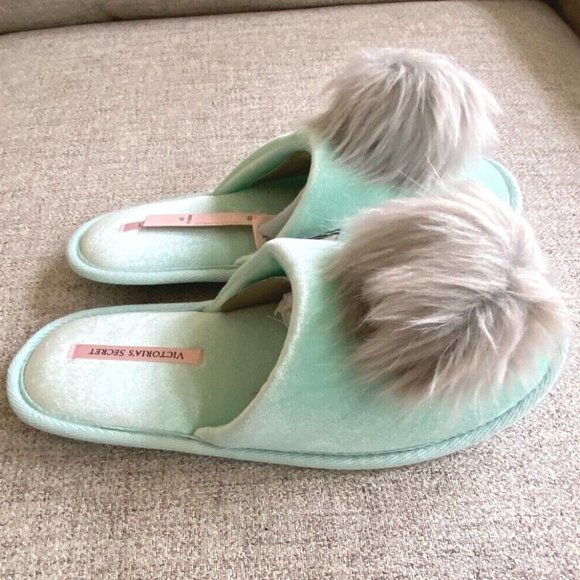 New Victoria's Secret Slippers Small 5 6 Blue Mint Green Gray Faux Fur Pom NWT - Picture 5 of 10